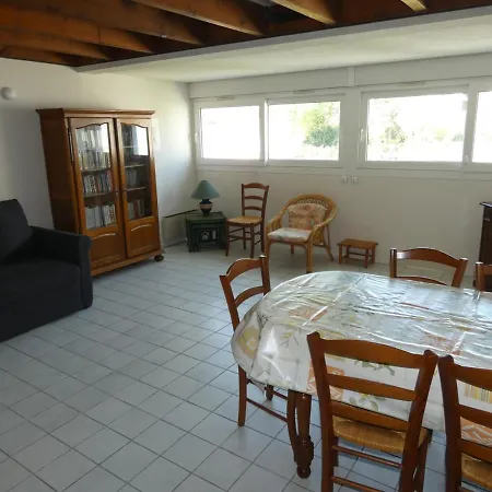 Apartment Saint-georges-de-didonne, 2 Pieces, 5 Personnes - Fr-1-71-88 *