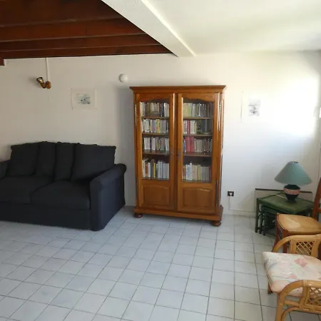 Saint-georges-de-didonne, 2 Pieces, 5 Personnes - Fr-1-71-88 Apartment *